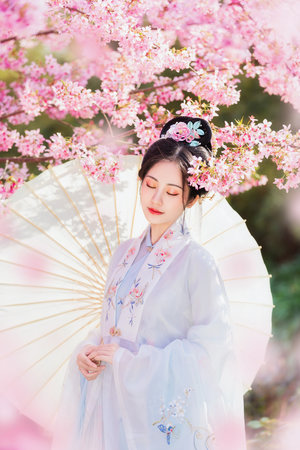 很污很黄能把下面看湿的短文