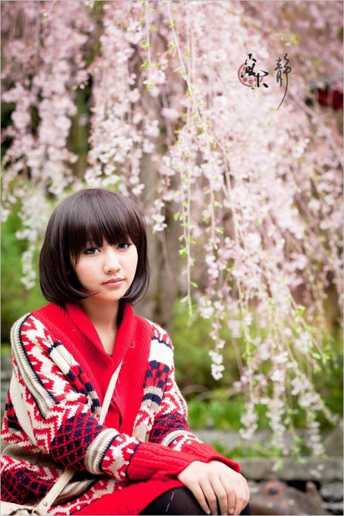 自拍美女露%100的胸无档写真