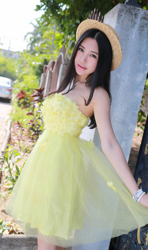 女神粉嫩的下面喷水大秀在线