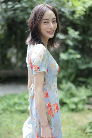 三根手指在里面搅拌视频